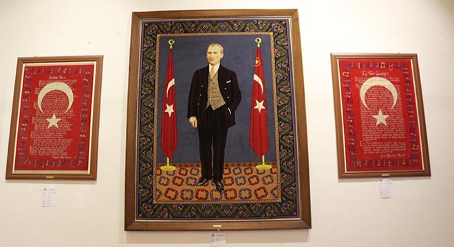 1,1 milyon düğümlü Atatürk halısı, müzenin baş köşesinde