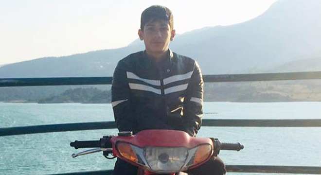 18 yaşındaki motosikletli yaşamını yitirdi