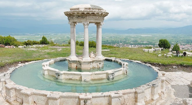 2 bin yıllık antik çeşme, 13 asır sonra yeniden suya kavuştu