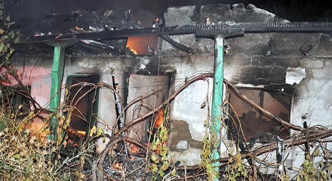 20 günde 6 evin yandığı mahallede kundaklama şüphesi