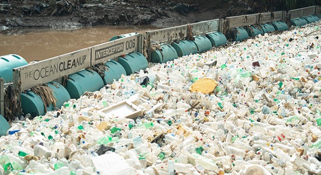 3 milyon ton çöpün Karayip Denizi’ne ulaşması engellendi
