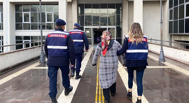 3 yıl 9 ay hapis cezasıyla aranan firari kadın yakalandı