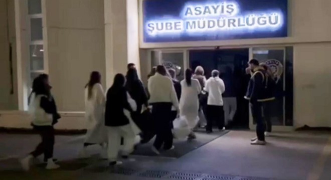 47 yabancı uyruklu kadına sınır dışı; 29 gözaltı