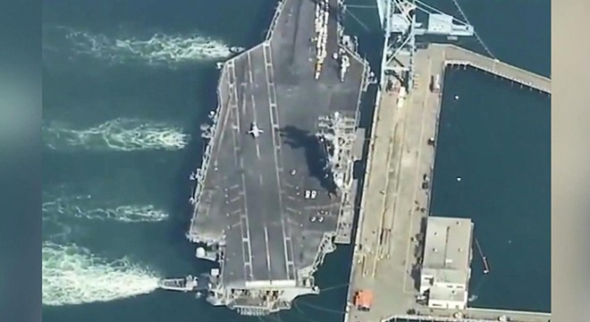 ABD nin USS Nimitz uçak gemisi 11 ay sonra ülkeye döndü