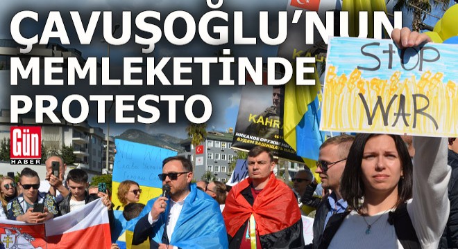 Alanya’daki Ukraynalılardan protesto