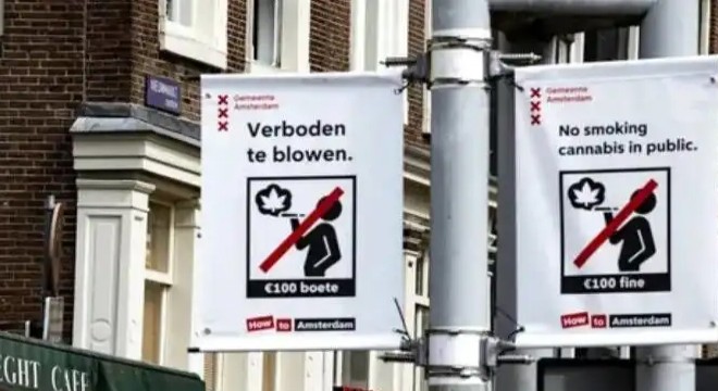 Amsterdam’ın sokaklarında esrar içmek yasaklandı