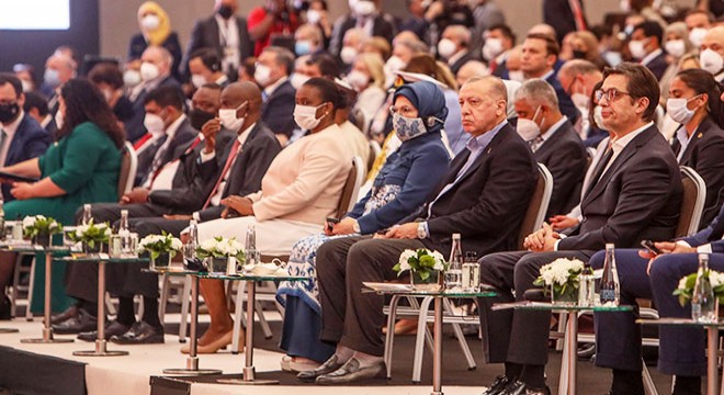 Antalya Diplomasi Forumu, pandemide katılımlı en büyük etkinlik oldu