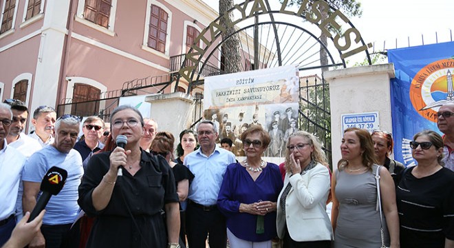 Antalya Lisesi mezunlarından tarihi bina eylemi