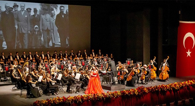 Antalya Opera da  Cumhuriyet  coşkusu