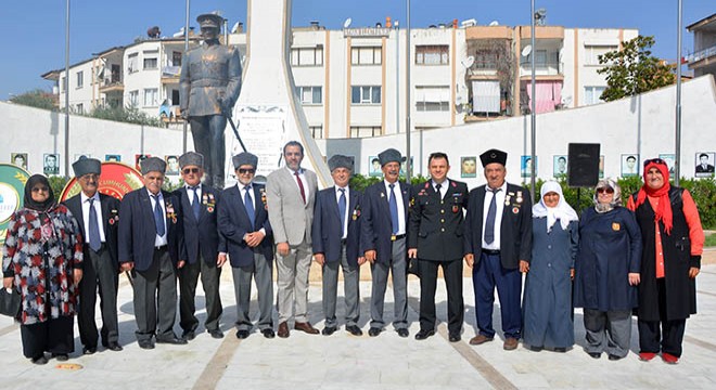 Antalya da Korkuteli de Zafer Bayramı törenle kutlandı