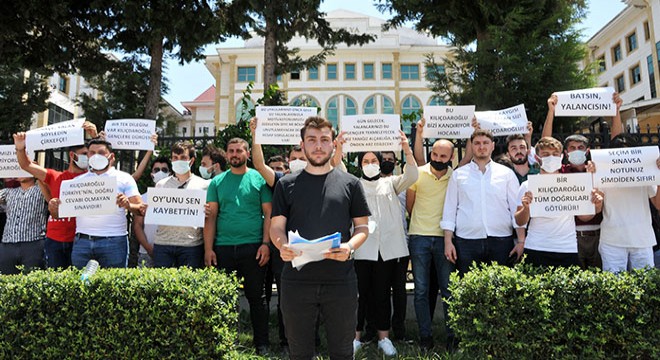 Antalya da gençlerden Kılıçdaroğlu na 1 TL lik tazminat davası