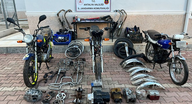 Antalya da jandarmadan motosiklet hırsızına operasyon