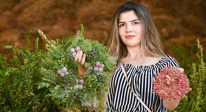 Antalya da kadınlar,  orman çöpü  ile 70 ülkeyi süslüyor
