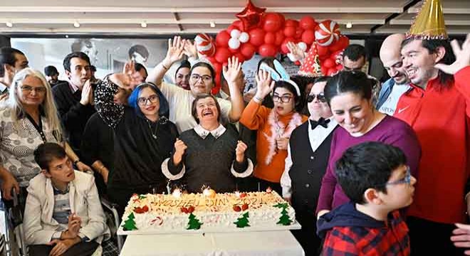 Antalya da özel çocuklar yılın ilk özel gününü kutladı