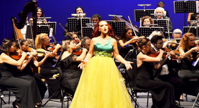 Antalya da perde konserle açıldı