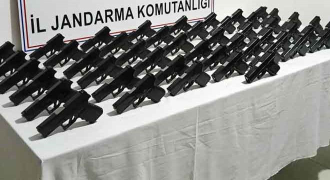 Antalya'da silah kaçakçılığı operasyonu