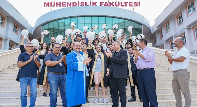 Antalya da yeni mezun mühendislere beyaz baret