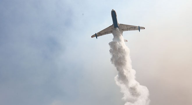 Antalya ve Muğla da orman yangınlarına 13 uçakla müdahale ediliyor