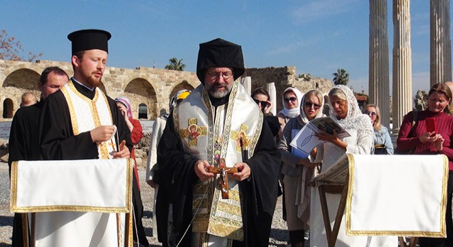 Antalyalı Ortodokslar Epifani Bayramı nda ayin yaptı