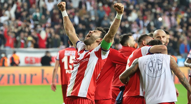 Antalyaspor bu sezon bir ilki Trabzonspor maçında yaşadı