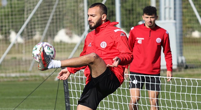 Antalyaspor da hedef Konya da galibiyet