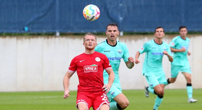 Antalyaspor, hazırlık maçında Paderborn a yenildi