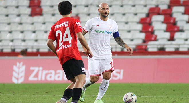 Antalyaspor, ligde beraberliği sevmiyor
