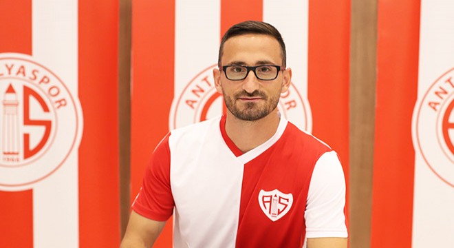 Antalyaspor un ilk transferi Erdoğan Yeşilyurt