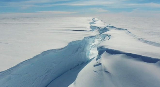 Antarktika’dan Londra büyüklüğünde buz dağı koptu