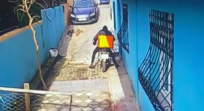 Apartman önünden motosiklet hırsızlığı