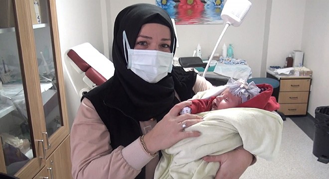 Aşı olmayan hamile kadın ölümden döndü