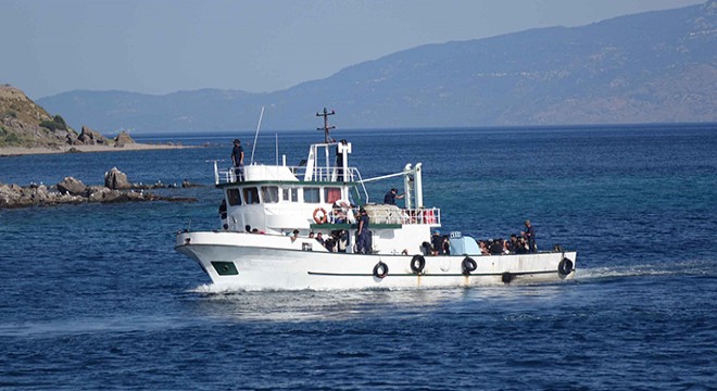 Ayvacık açıklarında teknede 231 kaçak göçmen yakalandı