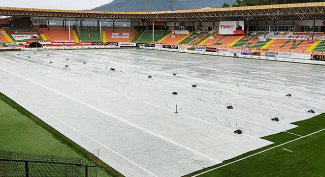 Bahçeşehir Stadyumu nda kuvvetli yağış önlemi