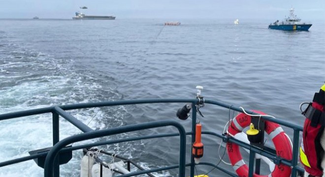 Baltık Denizi’nde iki gemi çarpıştı, biri alabora oldu