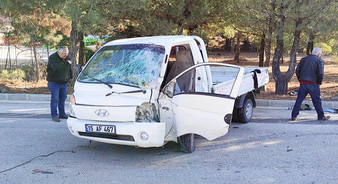 Burdur'da 2 trafik kazasında 5 yaralı