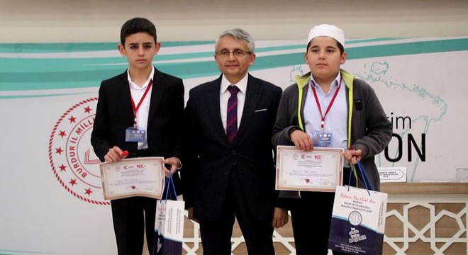 Burdur'da ezan okuma yarışması yapıldı