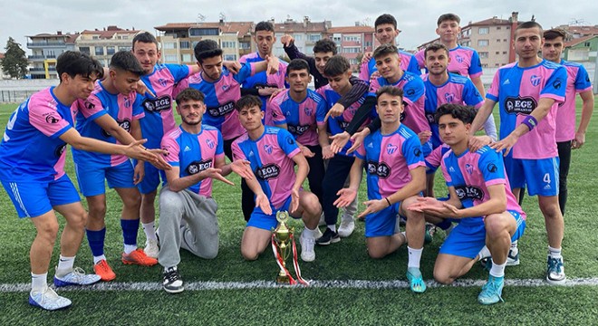 Burdurspor U18 takımı grup maçlarında mücadele edecek