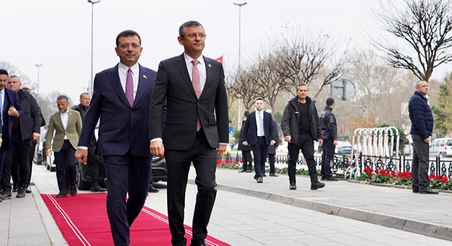 CHP Genel Başkanı Özel, İmamoğlu nu ziyaret etti