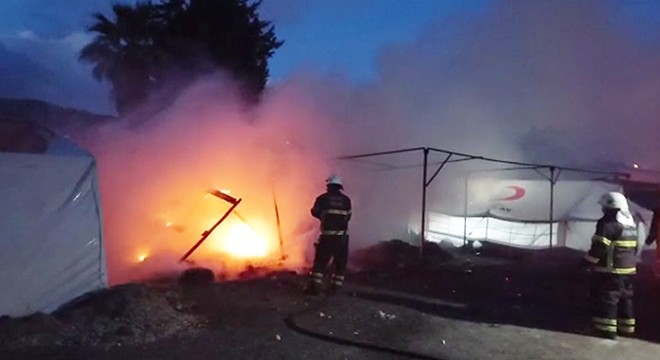 Çadır kentte çıkan yangın söndürüldü