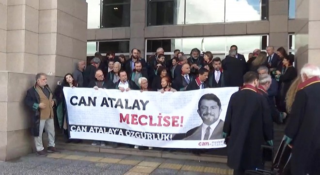 Can Atalay için adliye önünde basın açıklaması