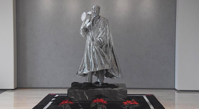 Çelikten Atatürk heykelinin açılışı yapıldı