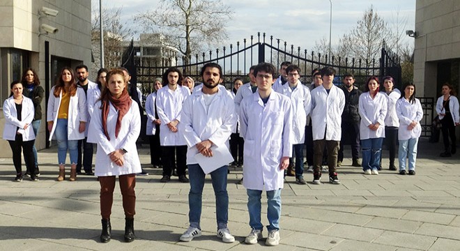 Cerrahpaşa Veteriner Fakültesi öğrencileri eylem yaptı