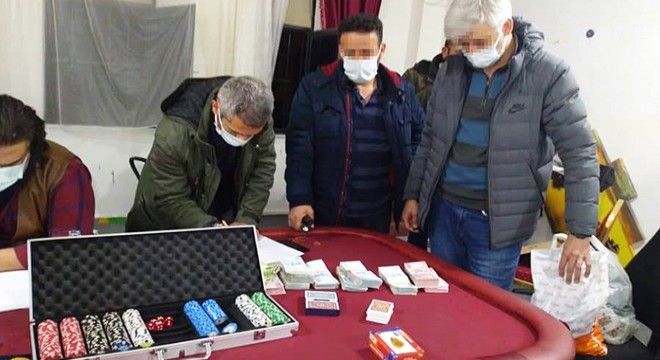 Depoya kumar baskını; 30 kişiye 135 bin lira ceza