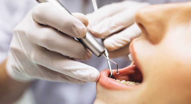 Diş hekimi kliniğinde FETÖ toplantısında 8 tutuklama