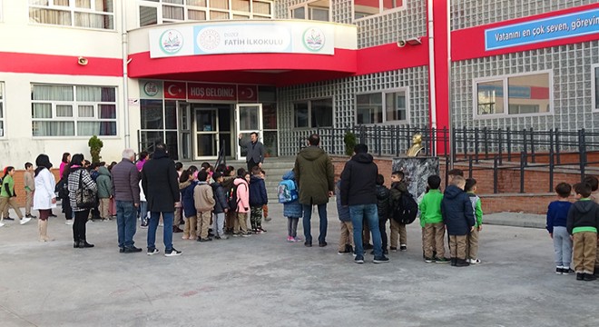 Düzce de deprem sonrası okullar açıldı
