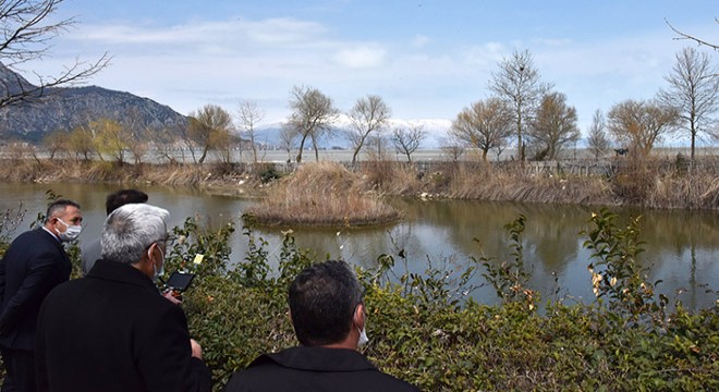 Eğirdir ve Kovada göllerinde drone ile larva mücadelesi