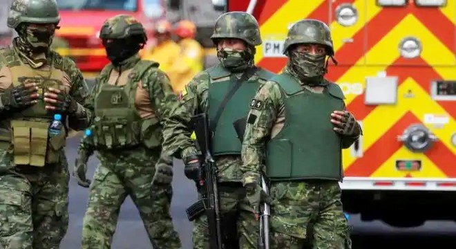 Ekvador da cezaevleri isyanı