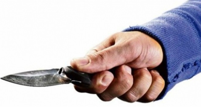 Eşini bıçaklayan koca:  Çocuk nasıl düşürülür  sorgulaması yapıyordu
