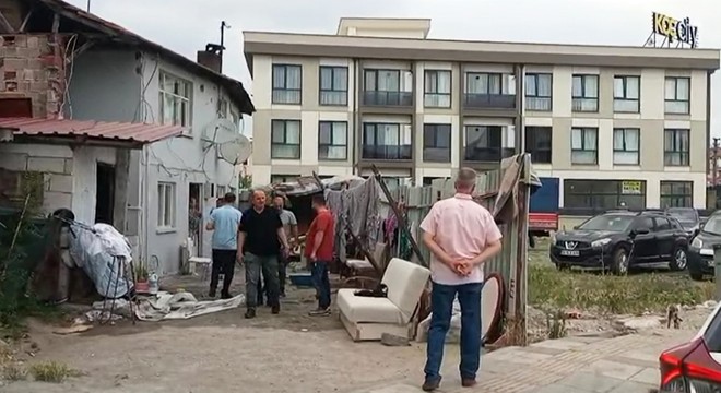 Eski kocasının 6 kurşunla vurduğu kadın öldü