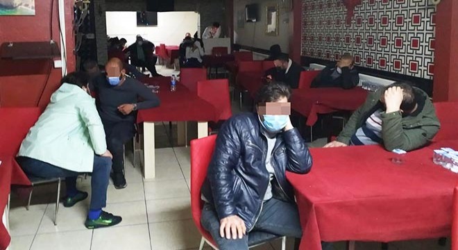 Eskişehir’de kumar oynayan 63 kişiye 481 bin lira ceza
